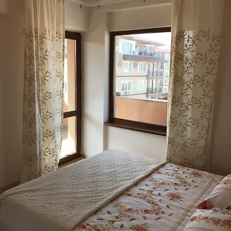 Apartments * Ravda